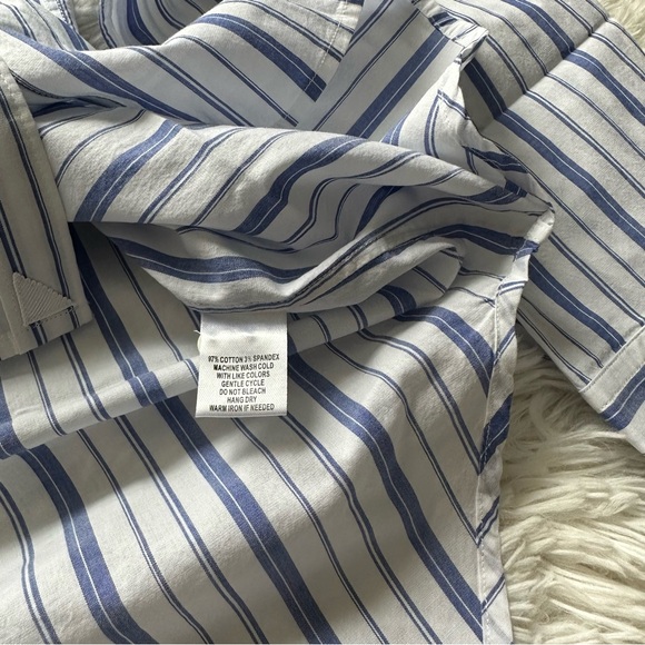 Untuckit Pinot Perse Striped Button Up White Blue New With Tags Size 14 - Picture 8 of 12